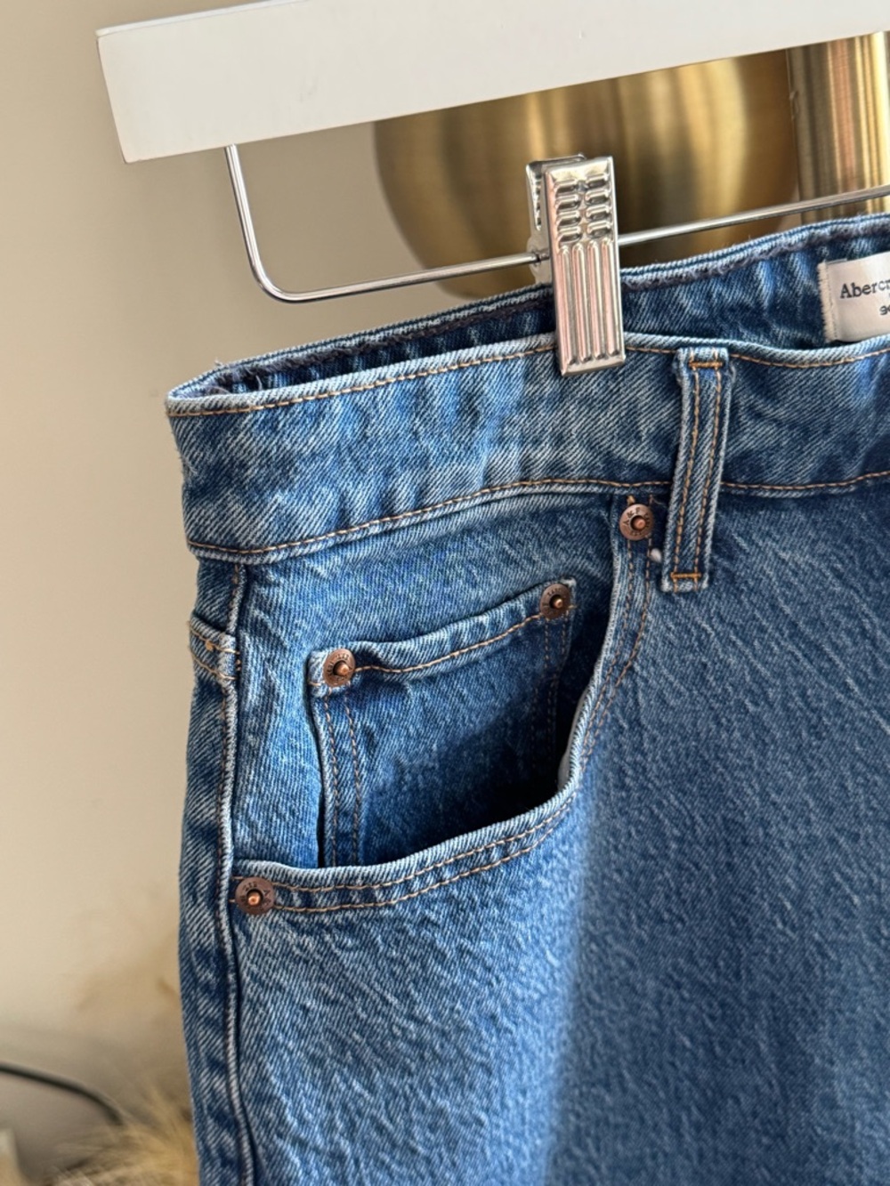 NWOT Abercrombie & Fitch Women’s Blue Denim Jeans Curve Love- Size 29 - Picture 3 of 7